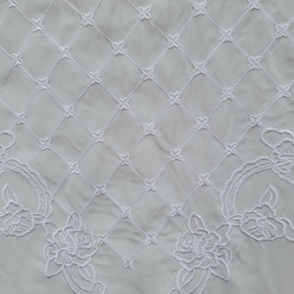 Vintage Off White Embroidered Blouse Short Sleeve Size Medium - Picture 4 of 5